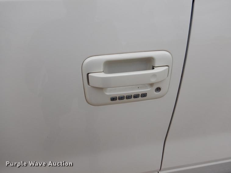 image for item DB9324 2009 Ford F150 Lariat SuperCrew pickup truck