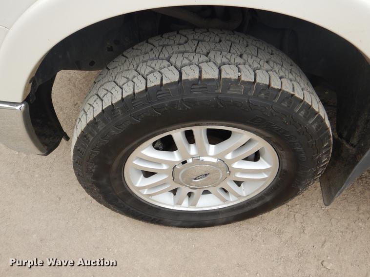 image for item DB9324 2009 Ford F150 Lariat SuperCrew pickup truck