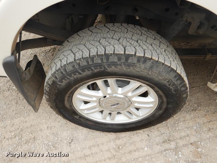 image for item DB9324 2009 Ford F150 Lariat SuperCrew pickup truck