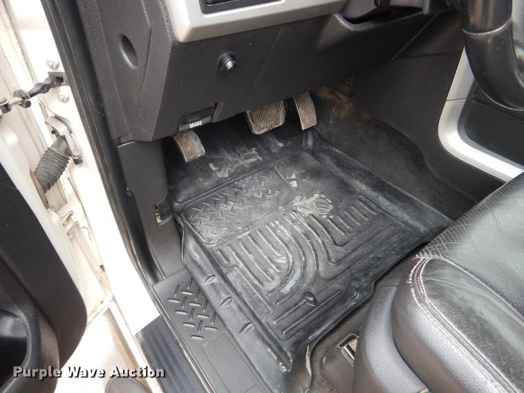 image for item DB9324 2009 Ford F150 Lariat SuperCrew pickup truck