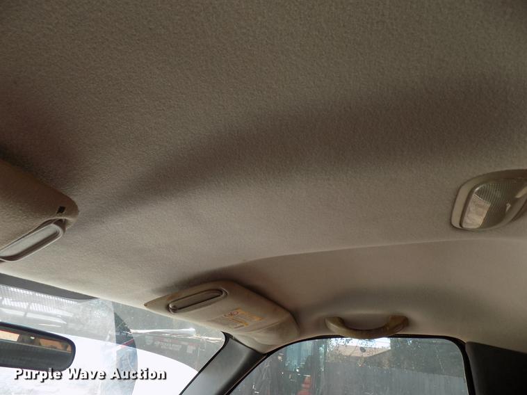 image for item DD3464 2005 Chevrolet Silverado 2500HD flatbed pickup truck