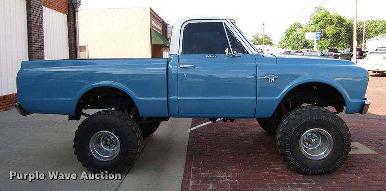 image for item DD4372 1967 Chevrolet K10 pickup truck