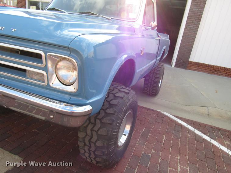 image for item DD4372 1967 Chevrolet K10 pickup truck