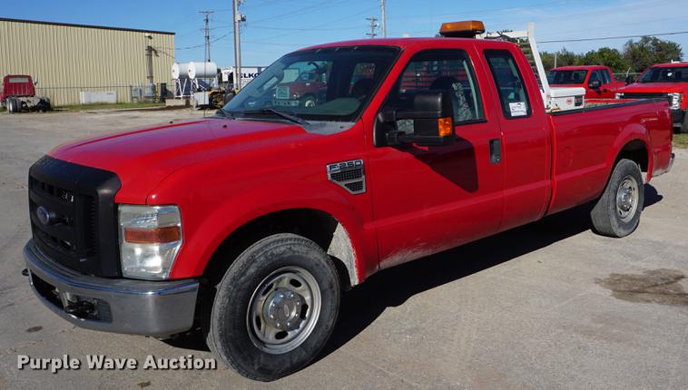 image for item DD6587 2010 Ford F250 Super Duty SuperCab pickup truck