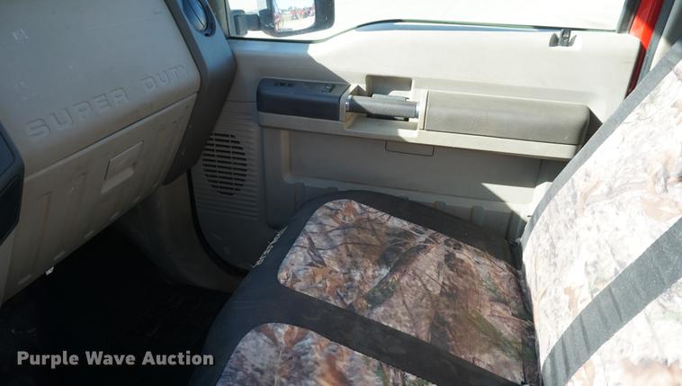 image for item DD6587 2010 Ford F250 Super Duty SuperCab pickup truck
