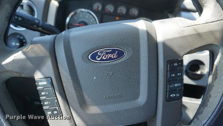 image for item DD6590 2010 Ford F150 SuperCab pickup truck