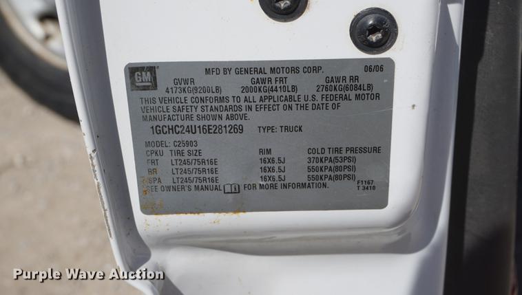 image for item DD6591 2006 Chevrolet Silverado 2500HD pickup truck