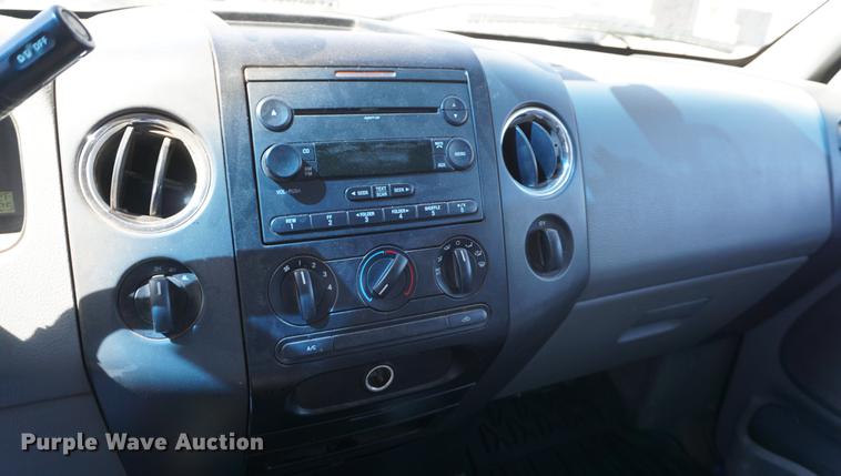 image for item DD6592 2007 Ford F150 SuperCab pickup truck