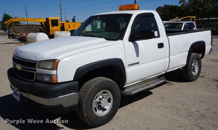 image for item DD6594 2006 Chevrolet Silverado 2500HD pickup truck