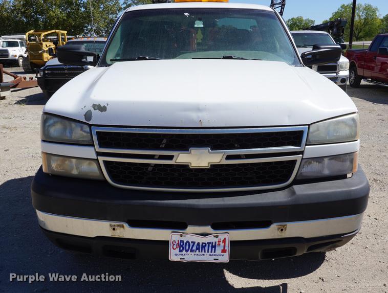 image for item DD6594 2006 Chevrolet Silverado 2500HD pickup truck