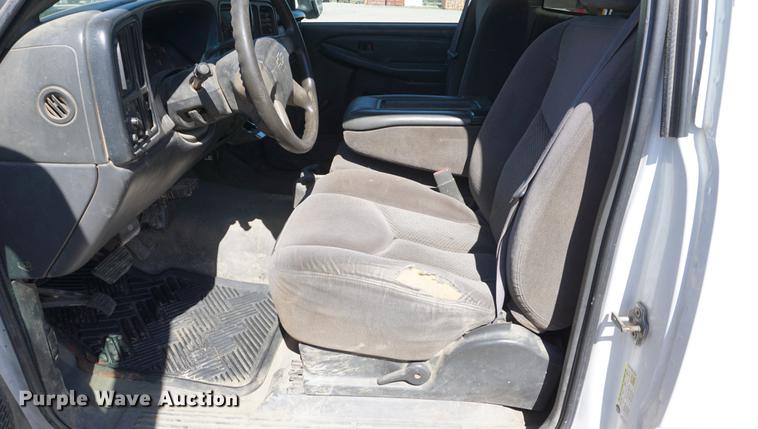 image for item DD6594 2006 Chevrolet Silverado 2500HD pickup truck