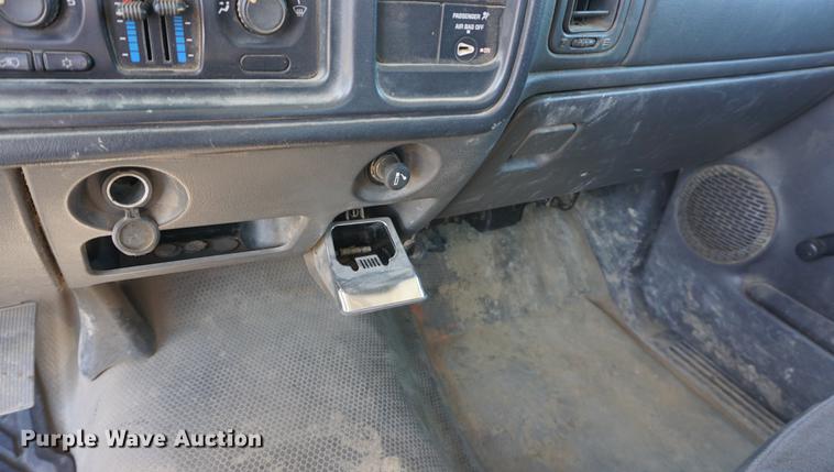 image for item DD6594 2006 Chevrolet Silverado 2500HD pickup truck