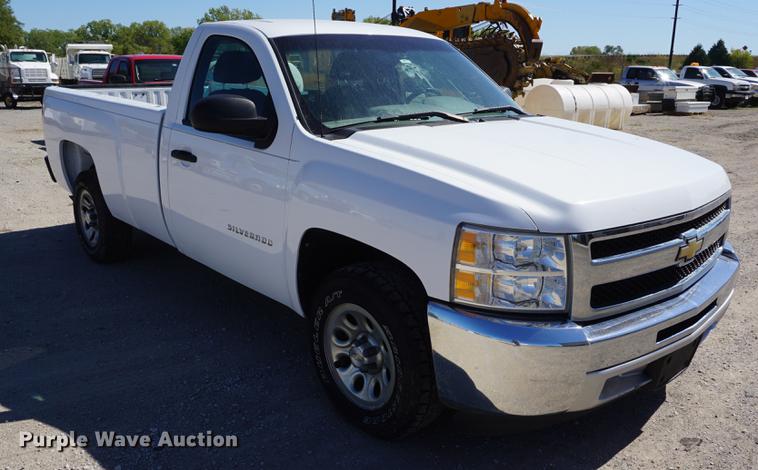 image for item DD6596 2012 Chevrolet Silverado 1500 pickup truck