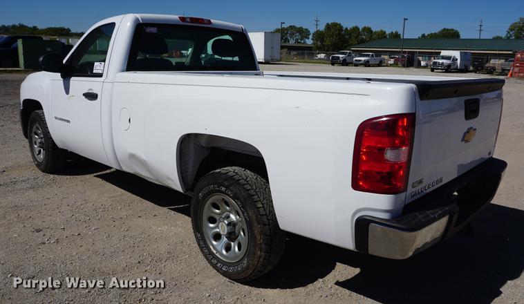 image for item DD6596 2012 Chevrolet Silverado 1500 pickup truck