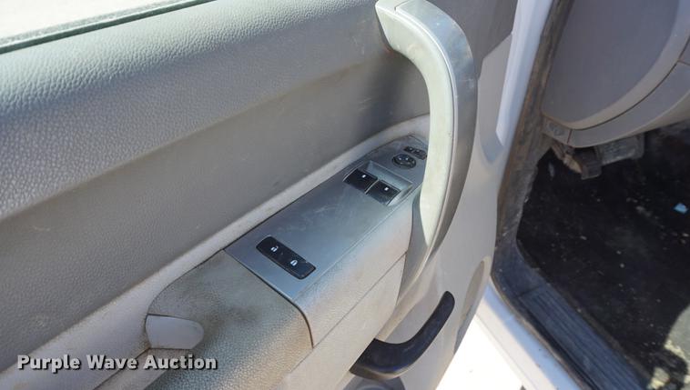 image for item DD6596 2012 Chevrolet Silverado 1500 pickup truck