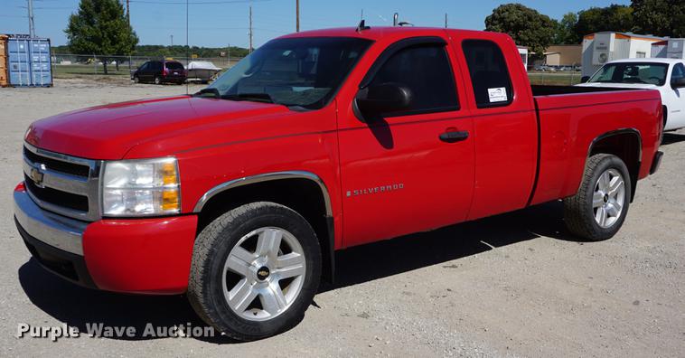 image for item DD6597 2008 Chevrolet Silverado 1500 Ext. Cab pickup truck