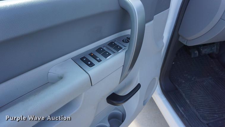 image for item DD6611 2012 Chevrolet Silverado 1500 Ext. Cab pickup truck