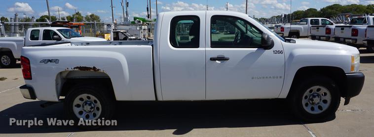 image for item DD6612 2007 Chevrolet Silverado 1500 Ext. Cab pickup truck