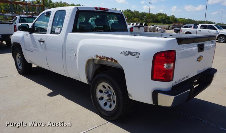 image for item DD6612 2007 Chevrolet Silverado 1500 Ext. Cab pickup truck