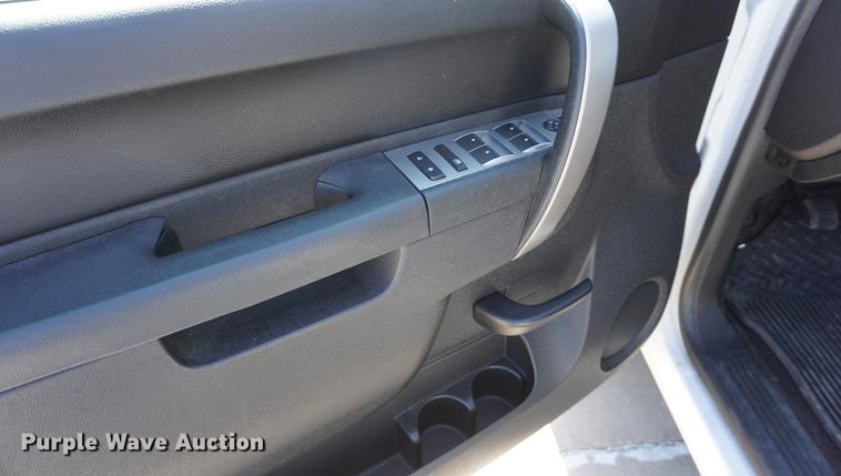 image for item DD6613 2012 Chevrolet Silverado 1500 Crew Cab pickup truck