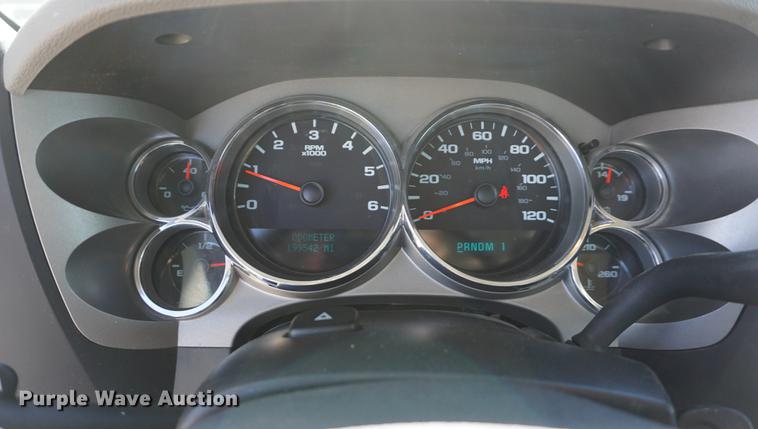 image for item DD6614 2012 Chevrolet Silverado 2500HD Crew Cab pickup truck