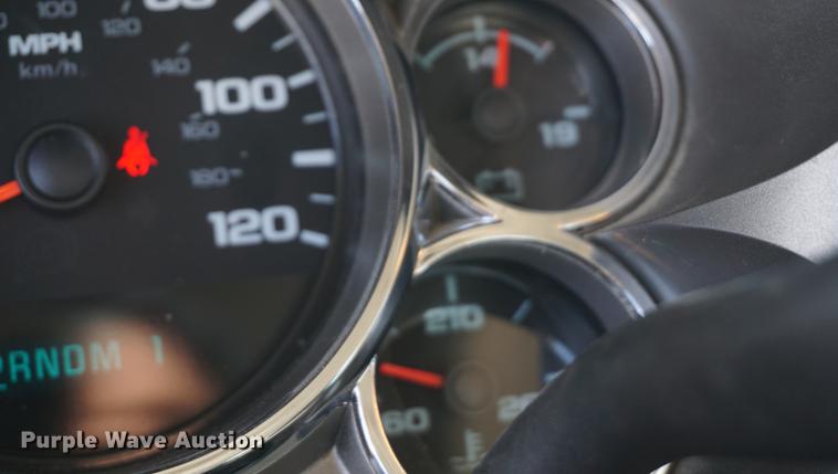 image for item DD6614 2012 Chevrolet Silverado 2500HD Crew Cab pickup truck