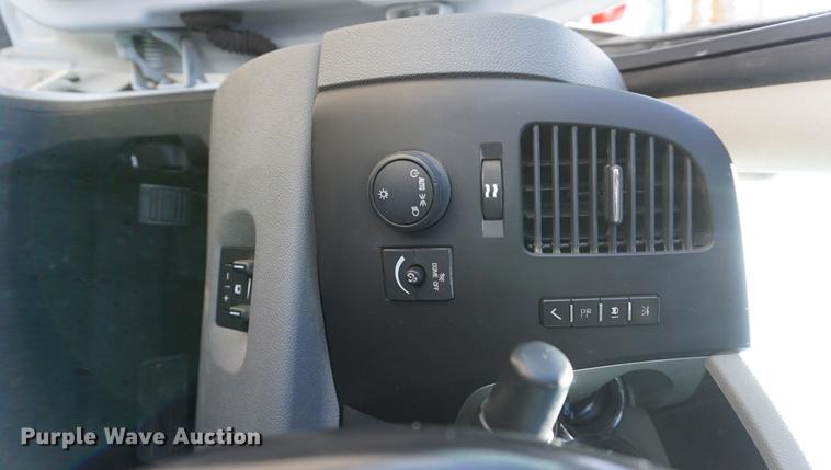 image for item DD6614 2012 Chevrolet Silverado 2500HD Crew Cab pickup truck