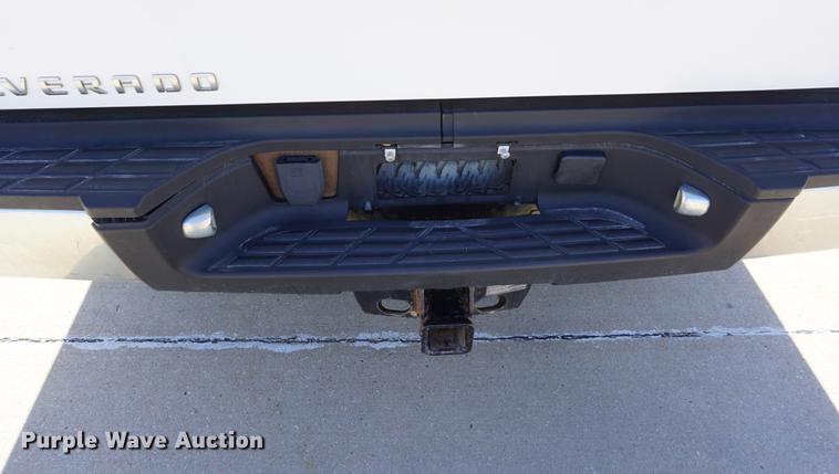 image for item DD6614 2012 Chevrolet Silverado 2500HD Crew Cab pickup truck