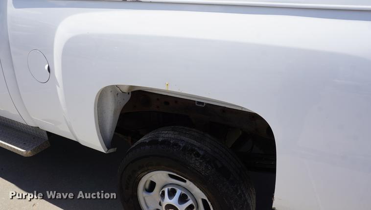 image for item DD6614 2012 Chevrolet Silverado 2500HD Crew Cab pickup truck