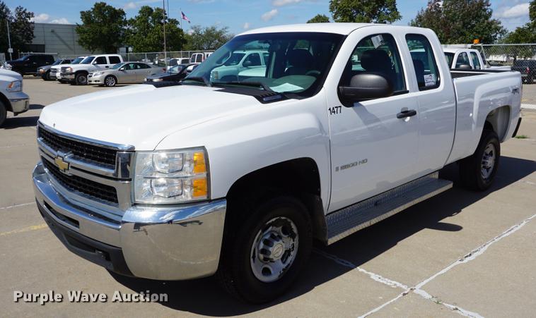 image for item DD6615 2008 Chevrolet Silverado 2500HD Ext. Cab pickup truck