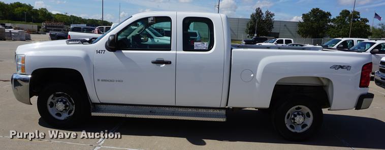 image for item DD6615 2008 Chevrolet Silverado 2500HD Ext. Cab pickup truck