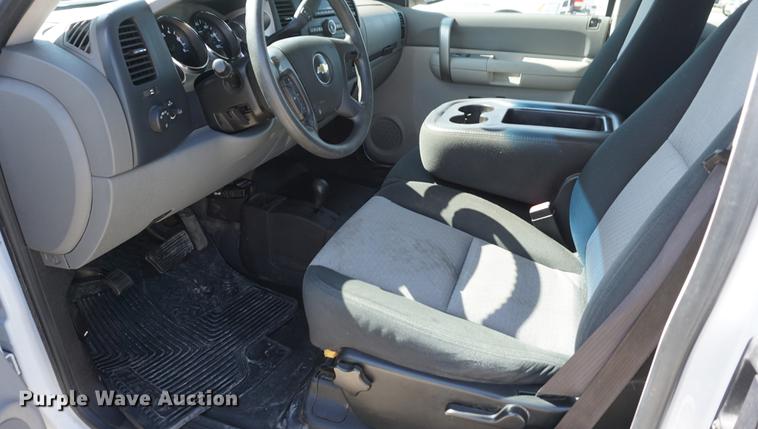 image for item DD6615 2008 Chevrolet Silverado 2500HD Ext. Cab pickup truck