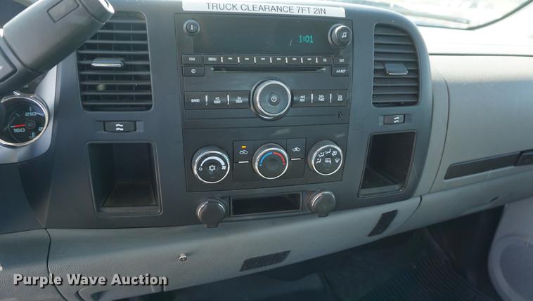 image for item DD6615 2008 Chevrolet Silverado 2500HD Ext. Cab pickup truck