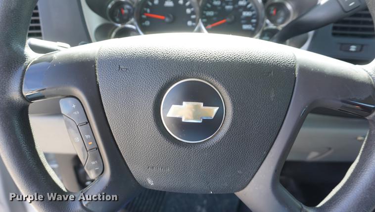 image for item DD6615 2008 Chevrolet Silverado 2500HD Ext. Cab pickup truck