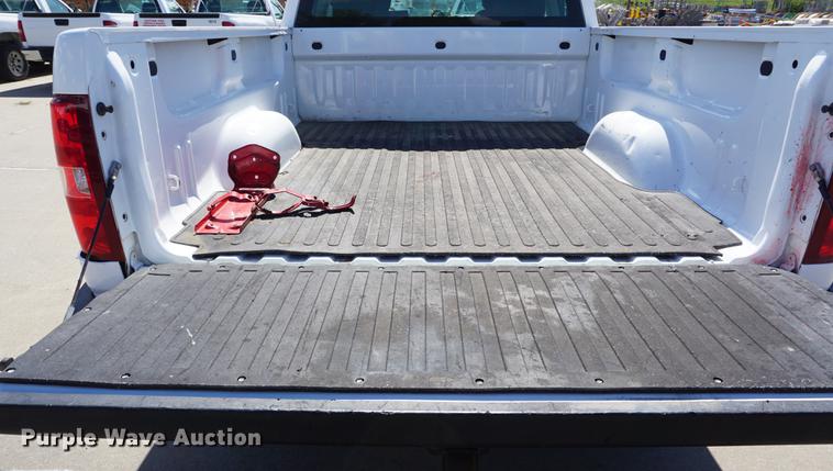 image for item DD6615 2008 Chevrolet Silverado 2500HD Ext. Cab pickup truck