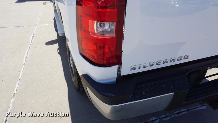 image for item DD6615 2008 Chevrolet Silverado 2500HD Ext. Cab pickup truck