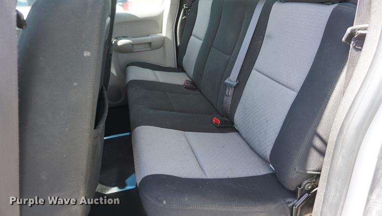 image for item DD6616 2008 Chevrolet Silverado 2500HD Ext. Cab pickup truck