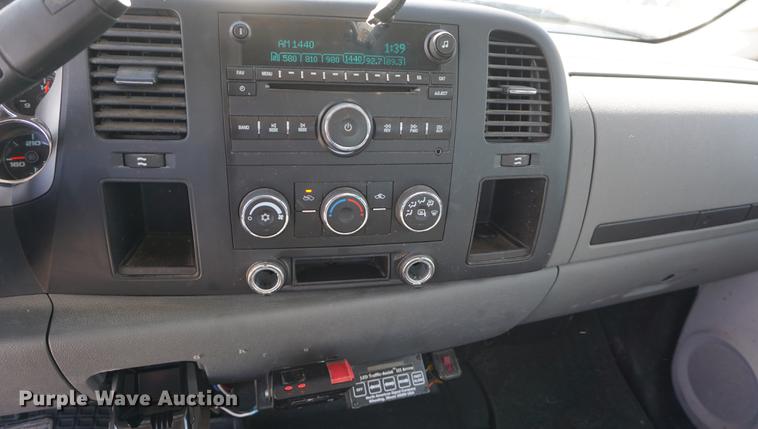 image for item DD6616 2008 Chevrolet Silverado 2500HD Ext. Cab pickup truck