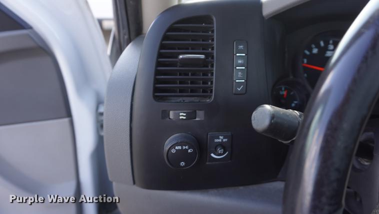 image for item DD6617 2012 Chevrolet Silverado 1500 pickup truck