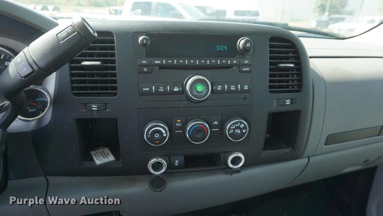 image for item DD6618 2012 Chevrolet Silverado 2500HD Ext. Cab pickup truck