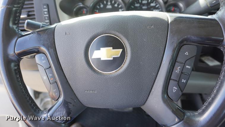 image for item DD6618 2012 Chevrolet Silverado 2500HD Ext. Cab pickup truck