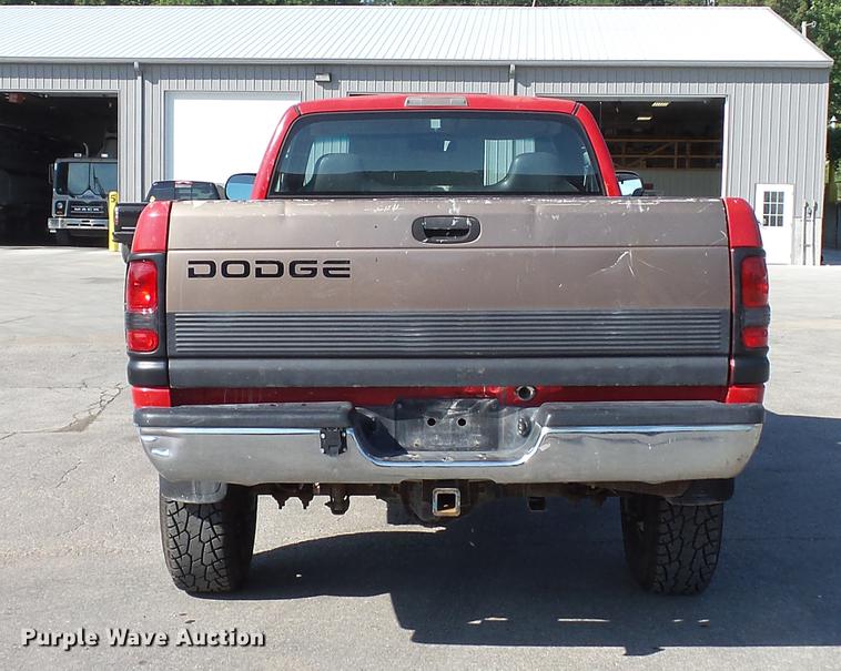 image for item DD7397 2001 Dodge Ram 2500 pickup truck