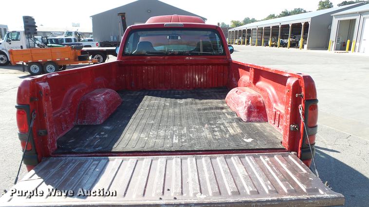 image for item DD7397 2001 Dodge Ram 2500 pickup truck