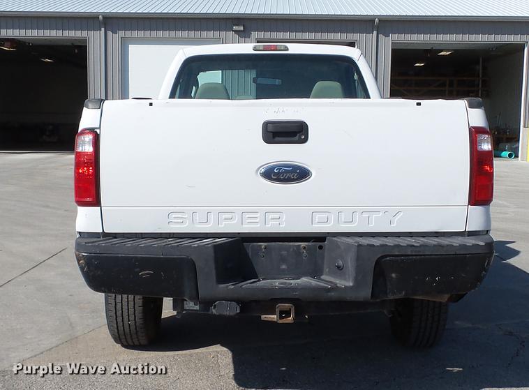 image for item DD7398 2008 Ford F250 Super Duty XL pickup truck