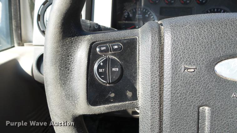 image for item DD7398 2008 Ford F250 Super Duty XL pickup truck