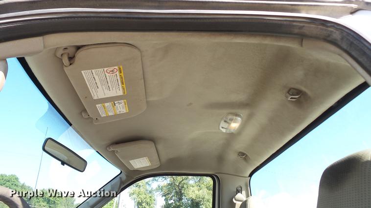 image for item DD7398 2008 Ford F250 Super Duty XL pickup truck