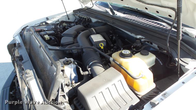 image for item DD7398 2008 Ford F250 Super Duty XL pickup truck