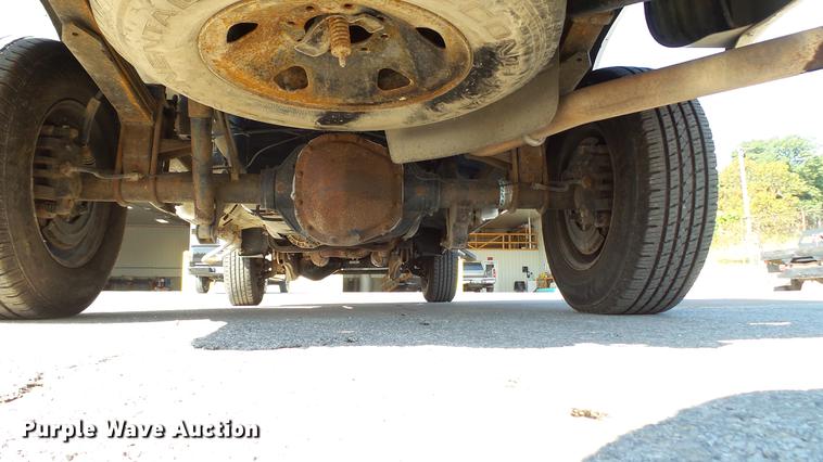 image for item DD7398 2008 Ford F250 Super Duty XL pickup truck