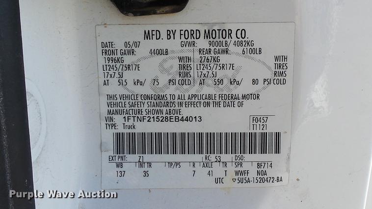 image for item DD7398 2008 Ford F250 Super Duty XL pickup truck