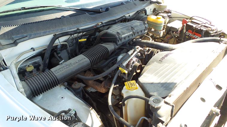 image for item DD7400 2001 Dodge Ram 2500 pickup truck